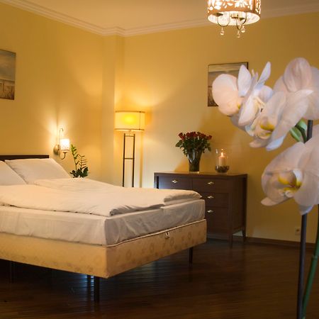 Bed and Breakfast Kobza Haus Old Town Гданьск Экстерьер фото