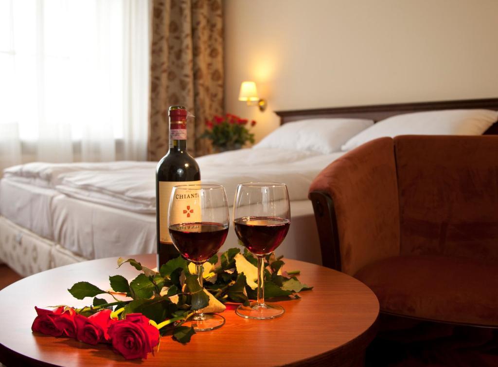 Bed and Breakfast Kobza Haus Old Town Гданьск Экстерьер фото